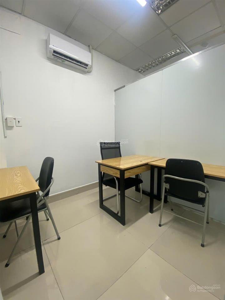 Văn phòng riêng cho 3 người, giá trọn gói 3 triệu, sẵn bàn ghế vào làm ngay