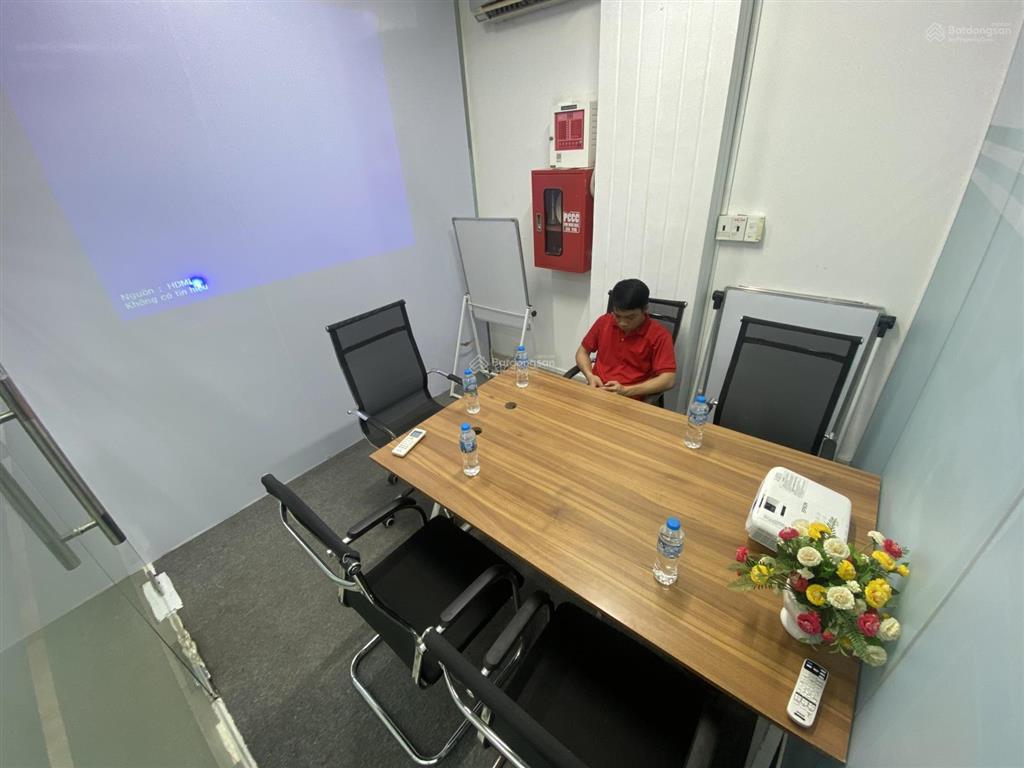Cho thuê chỗ ngồi trong văn phòng linh hoạt chỉ 900k/tháng