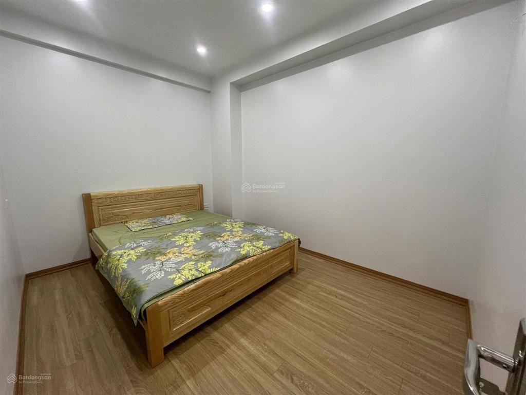 Chính chủ cần bán căn hộ chung cư tân tây đô 90m2  0983 371 ***