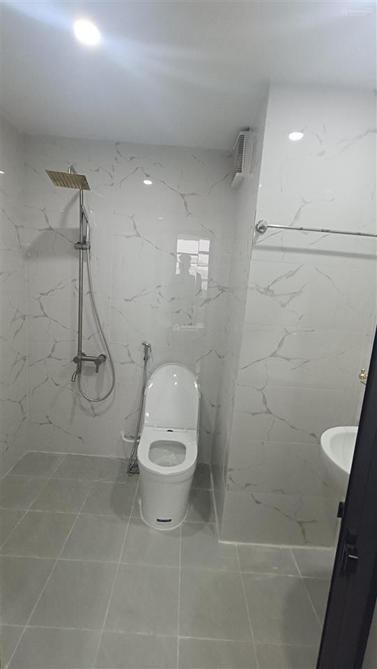 Cho thuê cc 3pn, 2wc, 77m2, 7 triệu, tại nhs phương canh residence, nam từ liêm