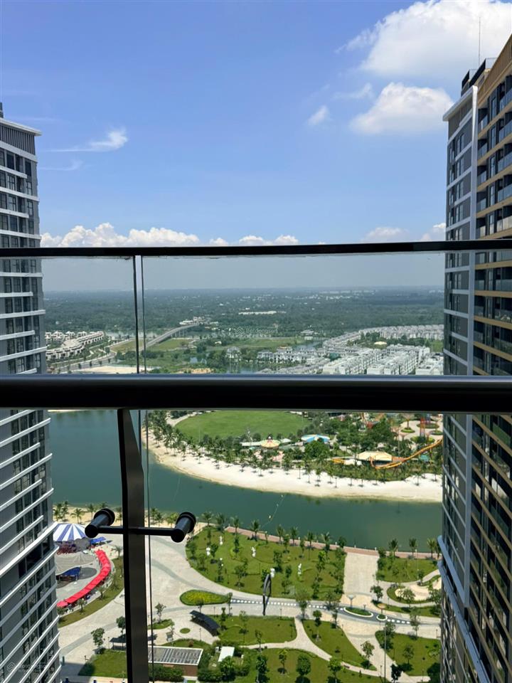 Cho thuê 3pn ntcb the opus one tại vinhomes grand park, quận 9