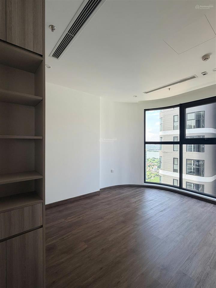 Cho thuê 3pn ntcb the opus one tại vinhomes grand park, quận 9