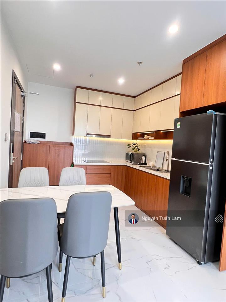Cho thuê căn hộ 2pn+ cao cấp the beverly solari  view quảng trường, full nội thất, giao nhà ngay
