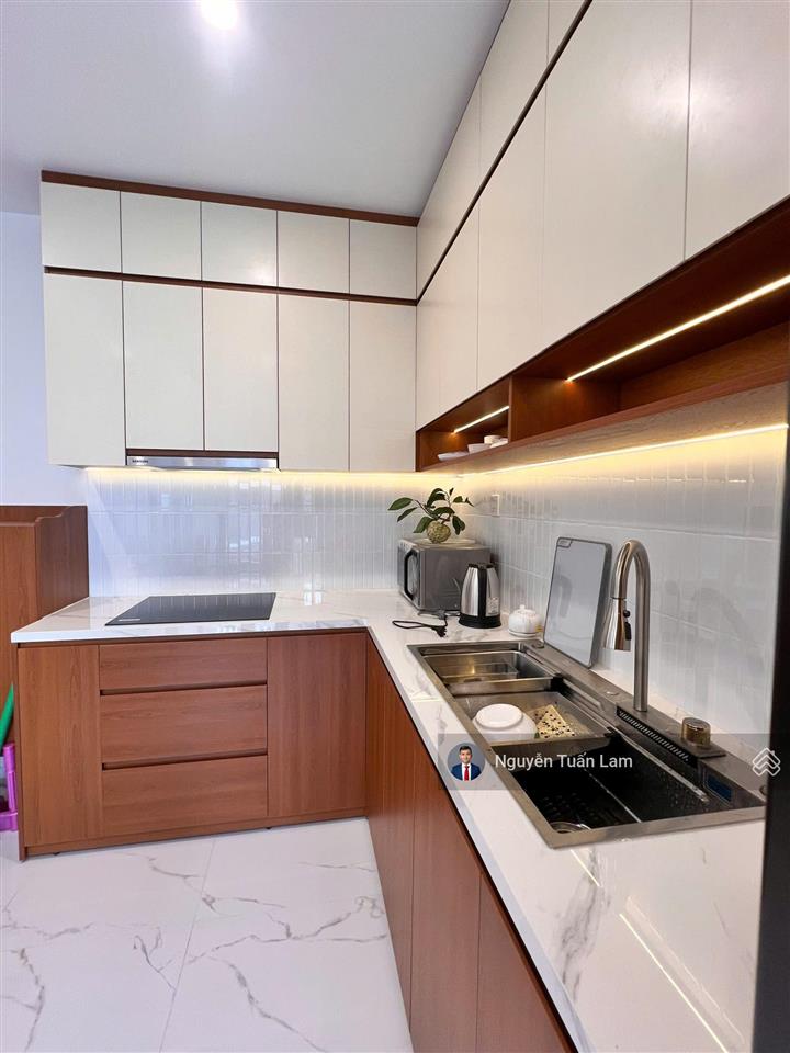 Cho thuê căn hộ 2pn+ cao cấp the beverly solari  view quảng trường, full nội thất, giao nhà ngay