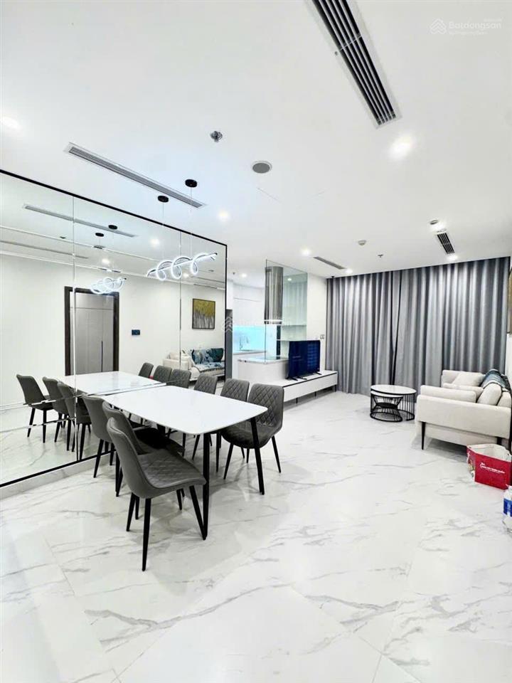 Cho thuê căn 3pn2wc, full nt luxury, view trực diện cv 36ha, pháo hoa, sông, tầng