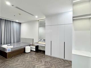 Cho thuê căn 3pn2wc, full nt luxury, view trực diện cv 36ha, pháo hoa, sông, tầng