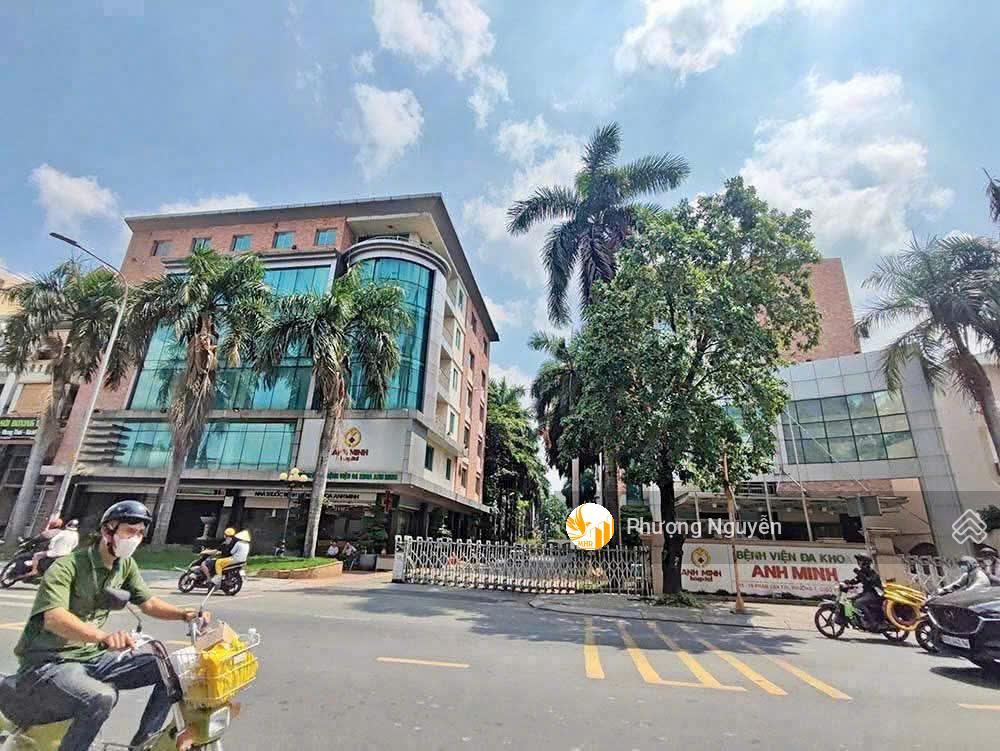 Chuyển nhượng bệnh viện anh minh phan văn trị gò vấp, 2800m2, 300 giường chỉ 800 tỷ
