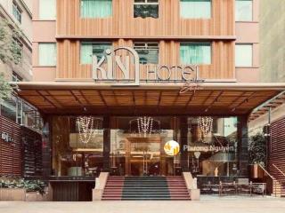 Khách sạn 4 sao kin hotel quận 1 12 tầng, 25x20m, 100 phòng, 1450 tỷ (11 thi sách p. bến nghé)