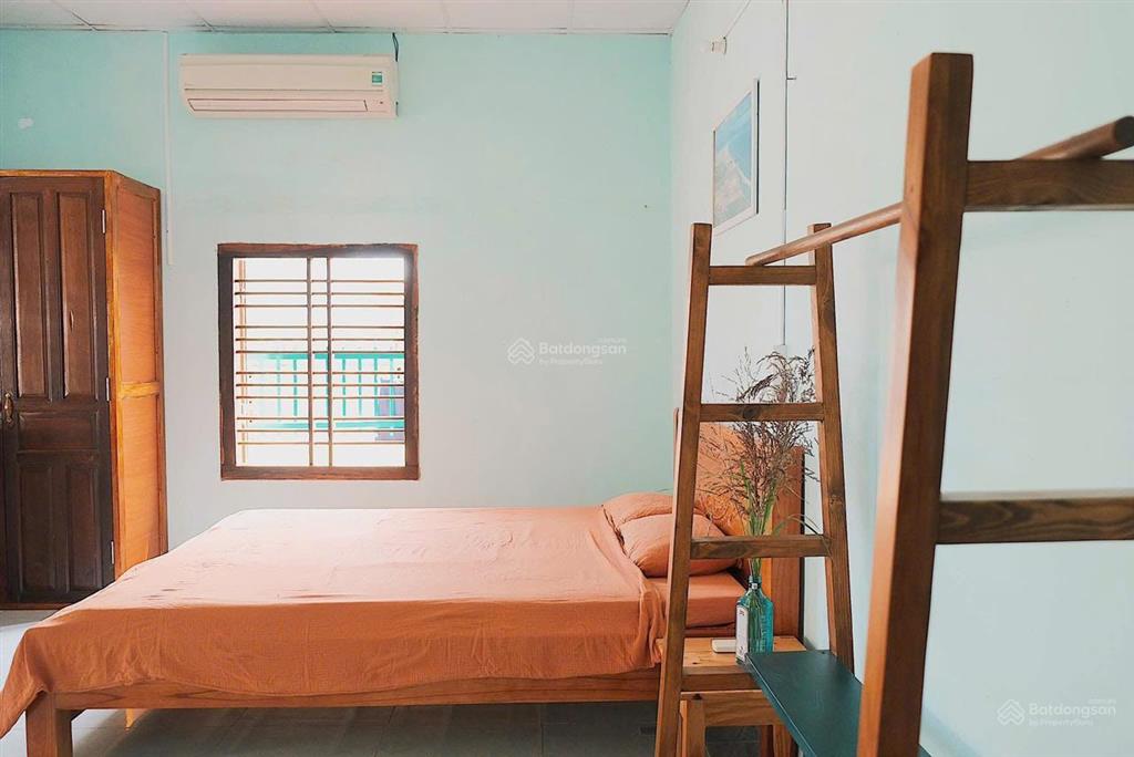 Bán nhà sát biển 3 mặt thoáng chỉ 5m ra biển long thuỷ