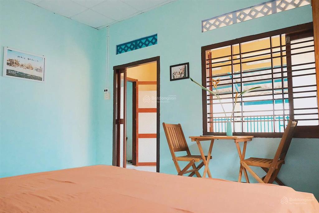 Bán nhà sát biển 3 mặt thoáng chỉ 5m ra biển long thuỷ