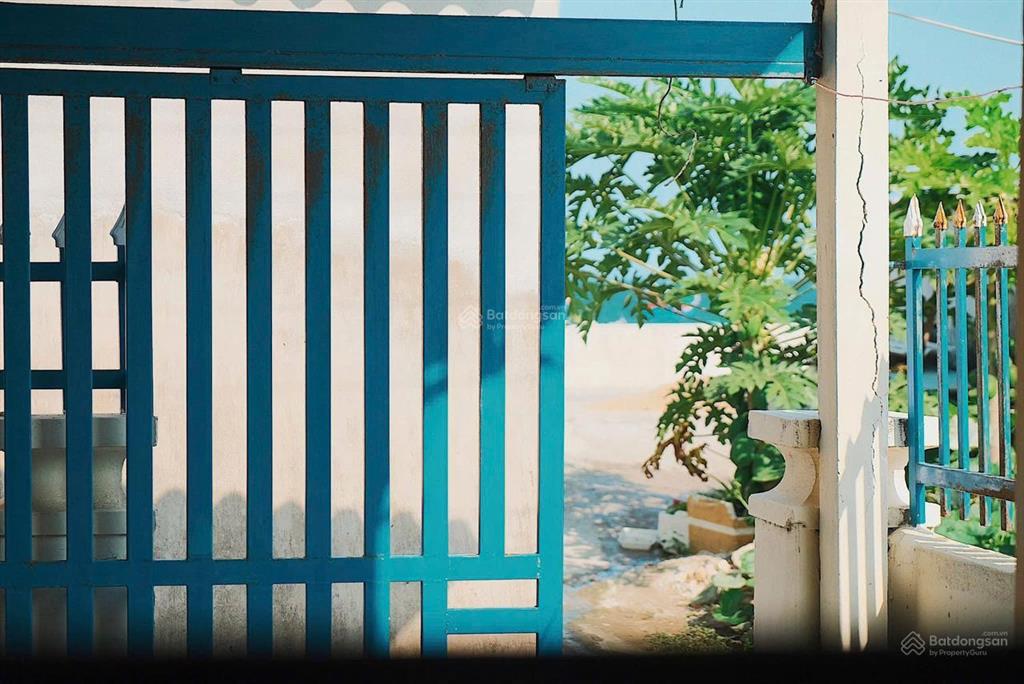 Bán nhà sát biển 3 mặt thoáng chỉ 5m ra biển long thuỷ