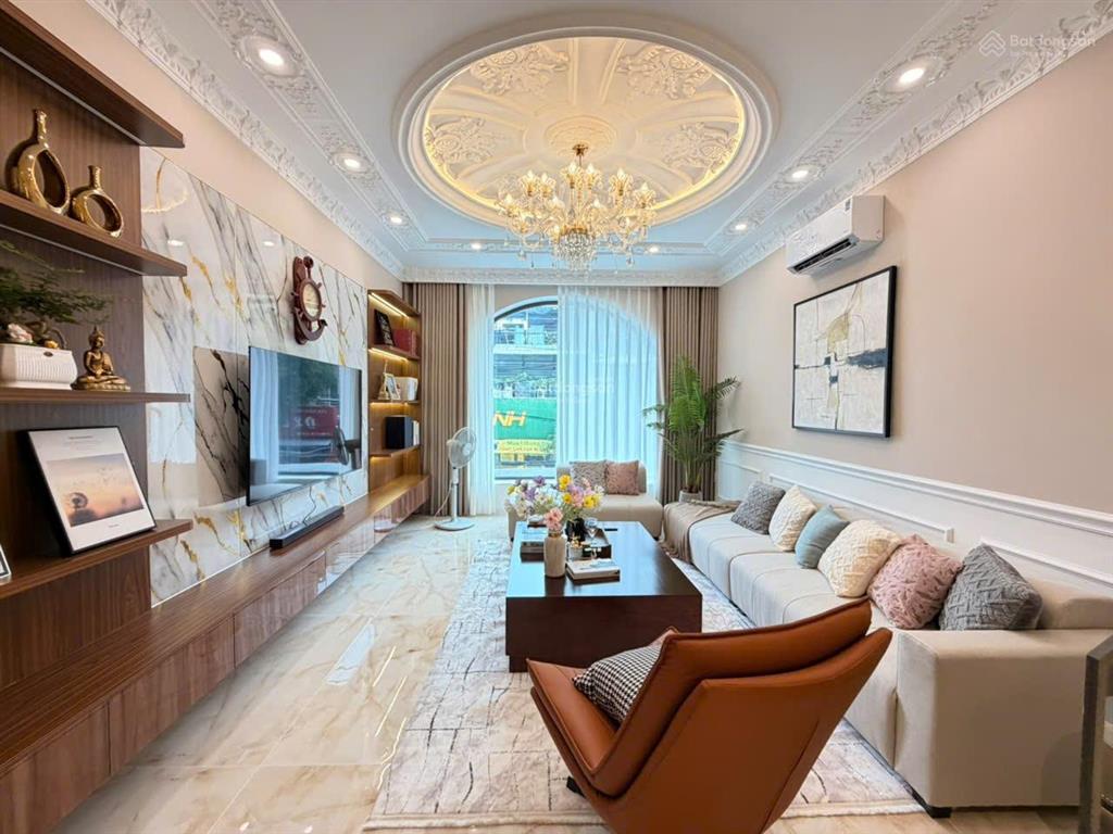 Chính chủ cần bán nhà mặt phố tại trần thị trọng, giá 17,9 tỷ, dt 80m2, hàng hiếm tại tân bình