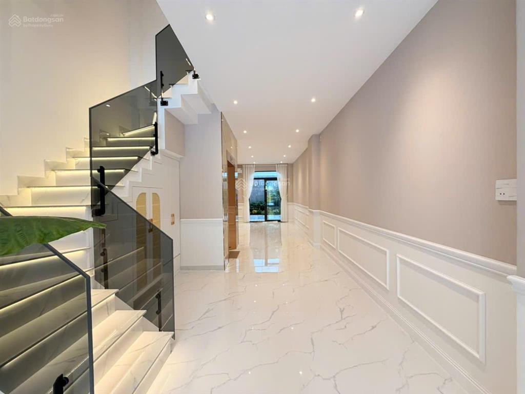 Chính chủ cần bán nhà mặt phố tại trần thị trọng, giá 17,9 tỷ, dt 80m2, hàng hiếm tại tân bình