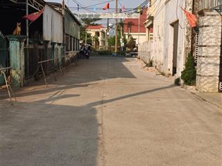 Bán đất 2 mặt tiền đức trọng, lâm đồng 324m2 có 150 m2 thổ cư tách 2 lô giá chỉ 2,6 tỷ, quá rẻ ạ