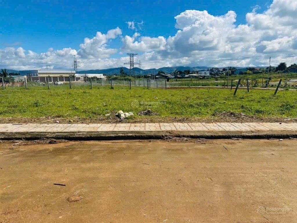 Bán đất thổ cư giá tốt đầu tư hoặc an cư tại xã đức trọng, lâm đồng gần mọi tiện ích, chỉ 1,05 tỷ.