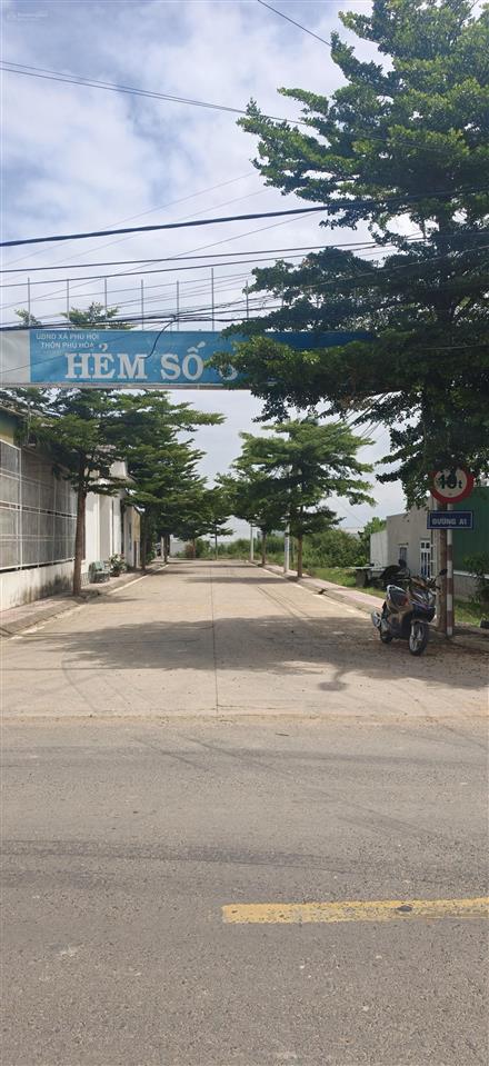 Bán đất 1,45 tỷ hẻm đường thống nhất, xã đức trọng, lâm đồng. gần chợ, trường học, công viên...