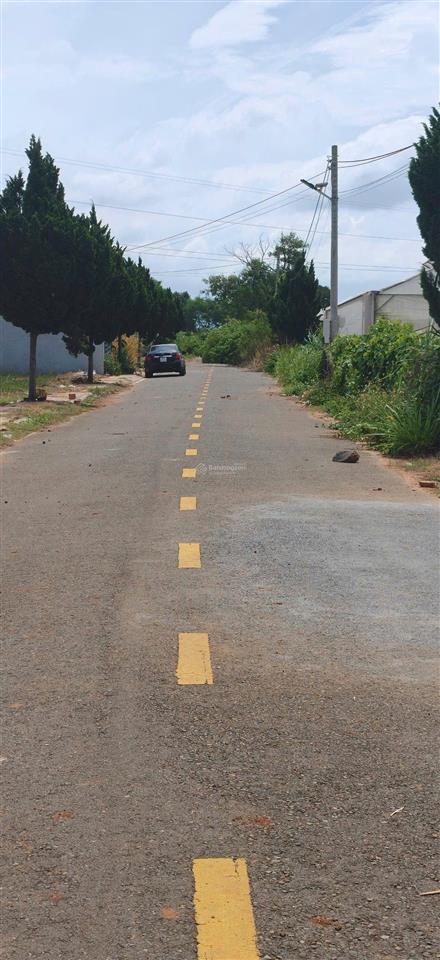 Bán đất thổ cư giá rẻ 1,35 tỷ, diện tích 166m2, gần mọi tiện ích trong bán kính 1 km