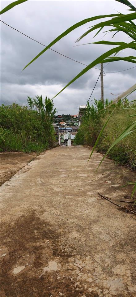 Đất giá rẻ 1,25 tỷ tại hiệp thạnh  lâm đồng dt 143 m, cách ql 27 chỉ 100m, cách chợ chỉ 400m