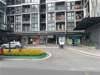 Shop chân đế mặt đường đẹp giá nhỉnh 7 tỉ có dòng tiền thuê 30tr/tháng