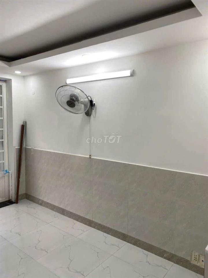 Bán nhà 2 tầng  Lê Văn Lương Phước Kiển 