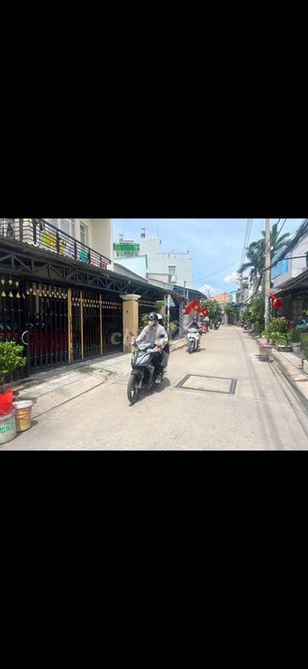 Bán nhà 2 tầng  Lê Văn Lương Phước Kiển 