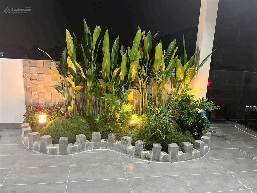 Bán nhà đẹp hxh 106 lạc long quân, p.3, quận 11  có thang máy  nhà 4 tấm rưỡi giá 8.7 tỷ