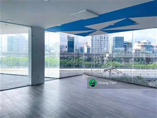 Cho thuê văn phòng 375 m2 view landmark 81, tuyến metro bình thạnh   0792 081 ***