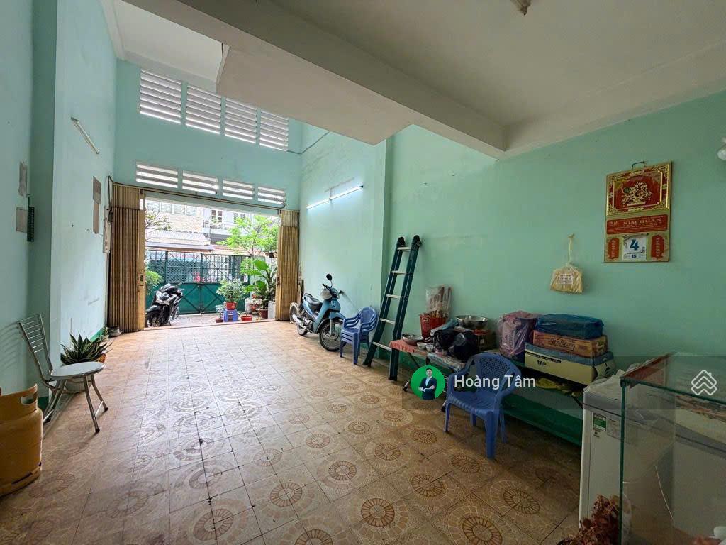 Bán nhà mặt tiền nguyễn chí thanh, quận 11, dt4x33m, 4 tầng, giá 24 tỷ