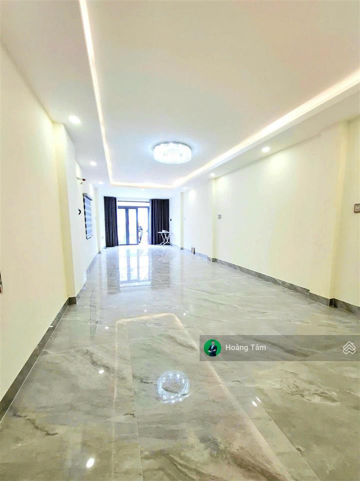 Bán nhà nở hậu hiếm mặt tiền đường phan xích long, quận 11, gần vòng xoay cây gõ, dt82m2, 2 tầng