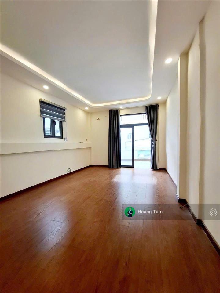 Bán nhà nở hậu hiếm mặt tiền đường phan xích long, quận 11, gần vòng xoay cây gõ, dt82m2, 2 tầng