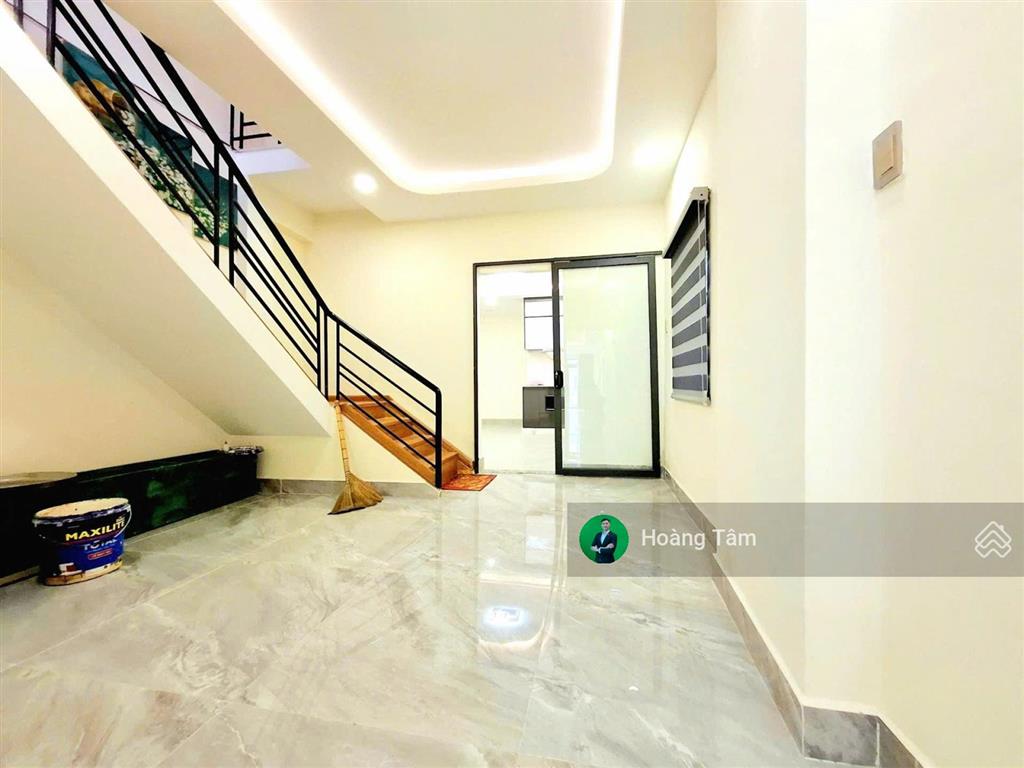 Bán nhà nở hậu hiếm mặt tiền đường phan xích long, quận 11, gần vòng xoay cây gõ, dt82m2, 2 tầng