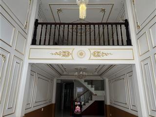 Bán nhà mặt tiền đường chợ lớn, quận 6, dt4x20m, 5 tầng, nhà mới hiện đại đầy đủ nội thất.