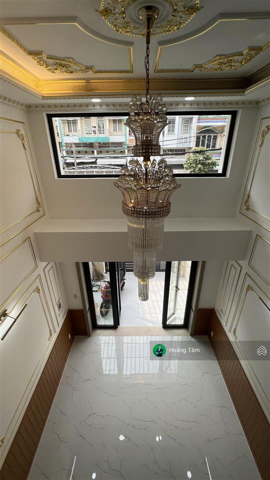 Bán nhà mặt tiền đường chợ lớn, quận 6, dt4x20m, 5 tầng, nhà mới hiện đại đầy đủ nội thất.