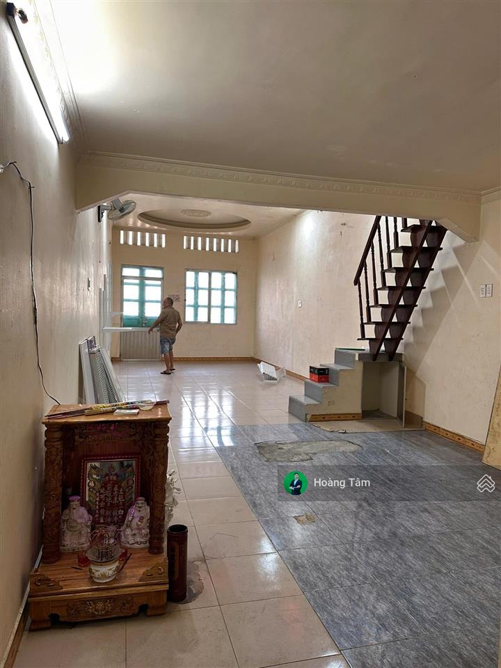 Bán căn chung cư 75m2 ngay bưu điện quận 5, trung tâm chợ lớn