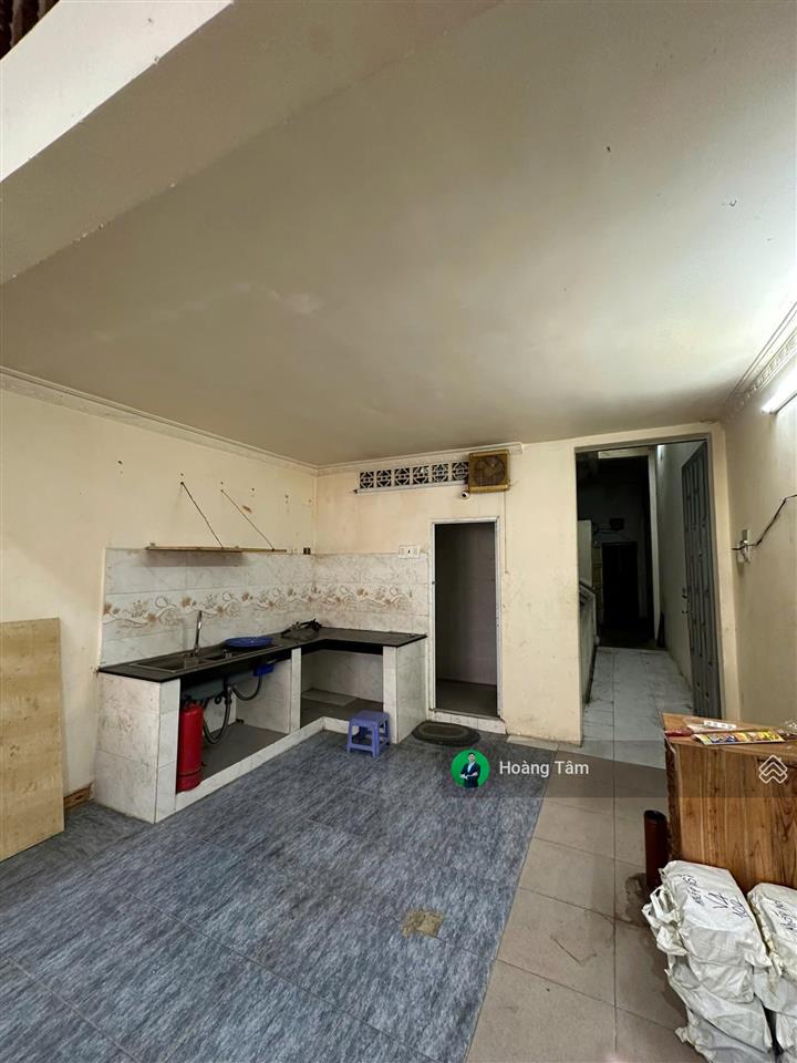 Bán căn chung cư 75m2 ngay bưu điện quận 5, trung tâm chợ lớn