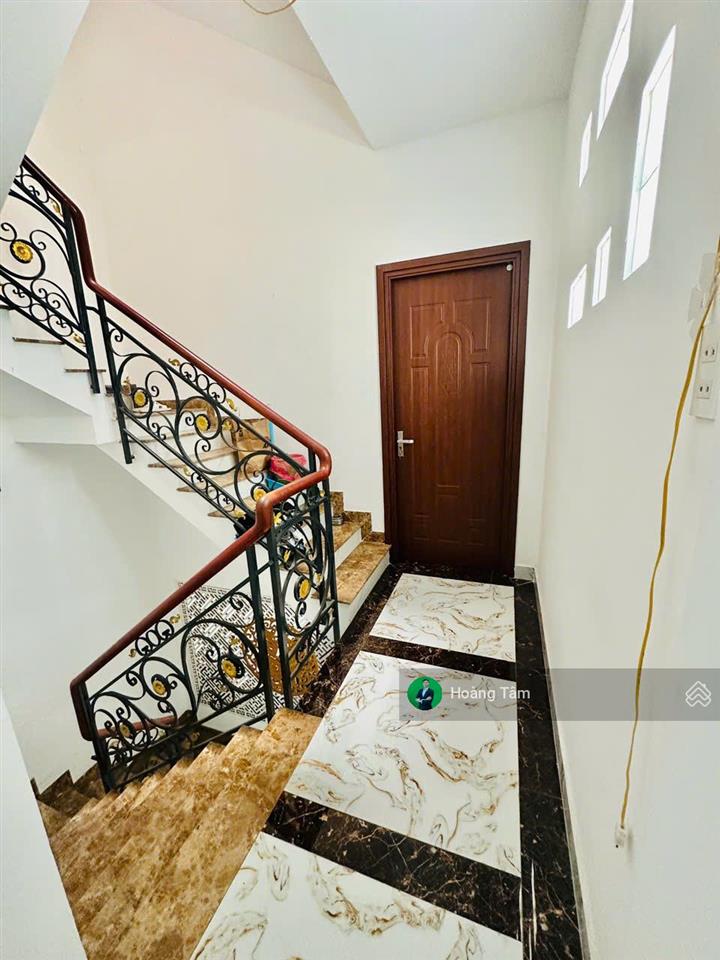 Bán nhà mới 2 mặt tiền view sông khu bình phú, quận 6, dt4x15m, trệt 3 lầu, giá 8.5 tỷ