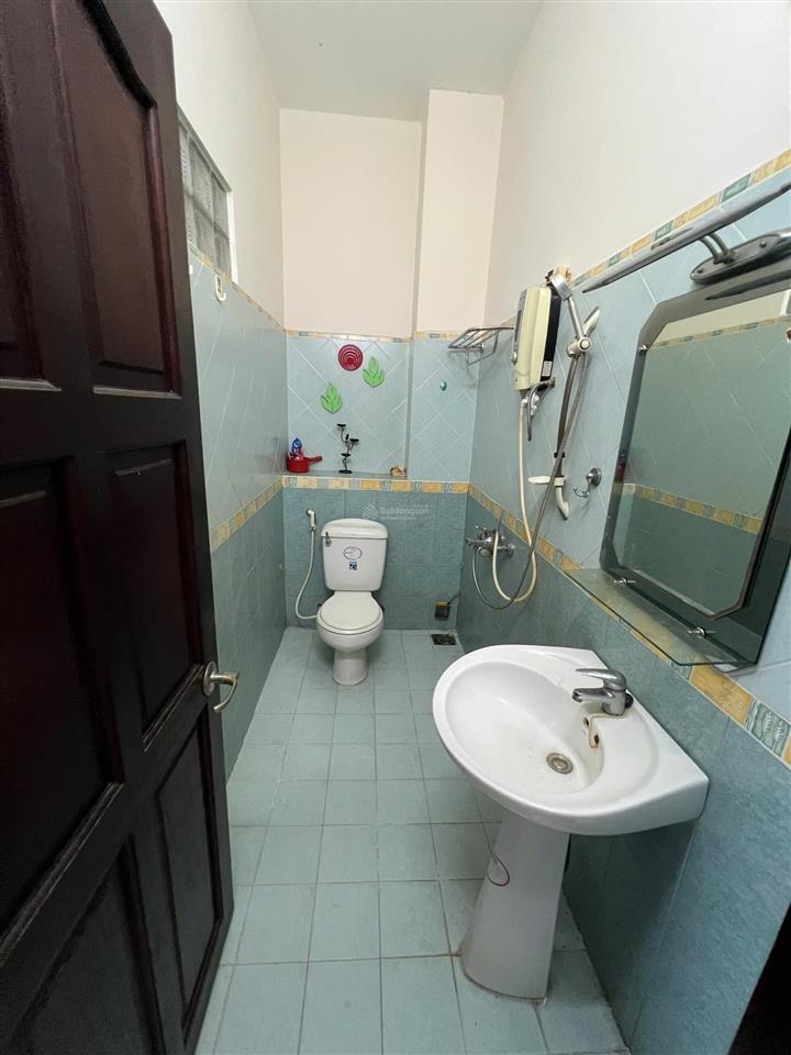 Bán nhà ngang 8m hẻm ôtô tô hiến thành, quận 10  dt8x14m, 3 tầng, giá 15 tỷ