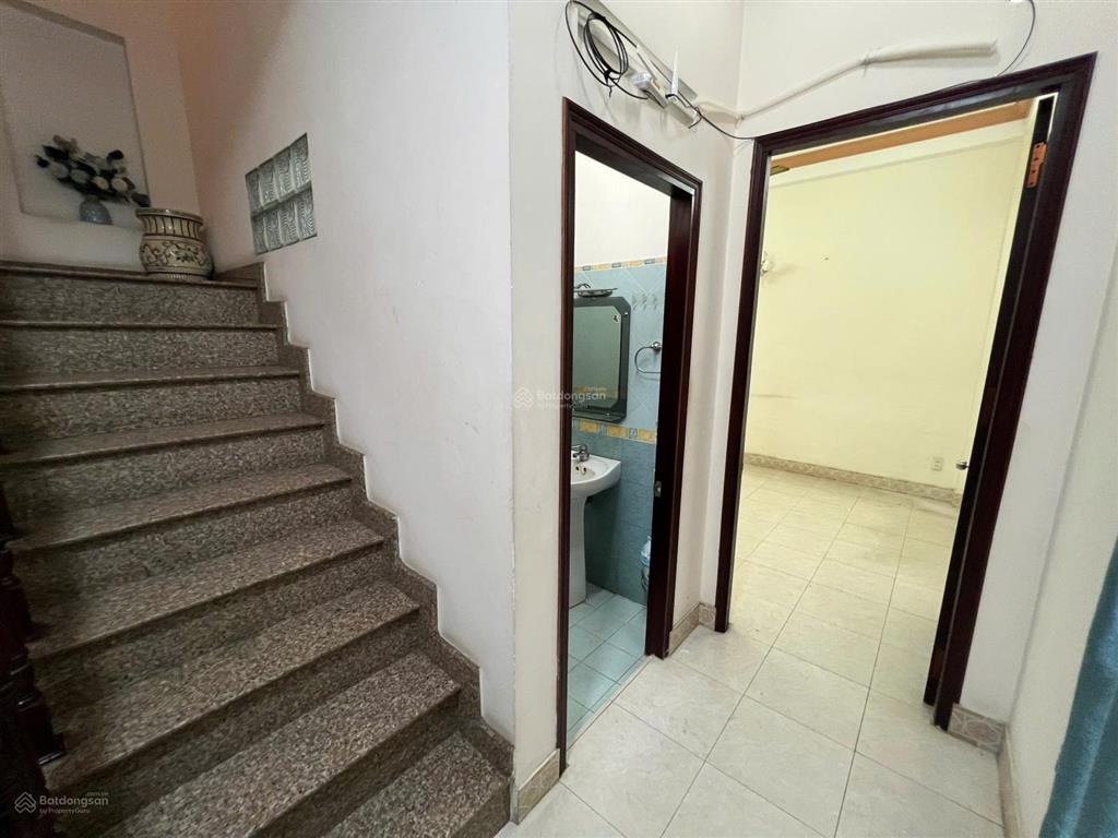 Bán nhà ngang 8m hẻm ôtô tô hiến thành, quận 10  dt8x14m, 3 tầng, giá 15 tỷ