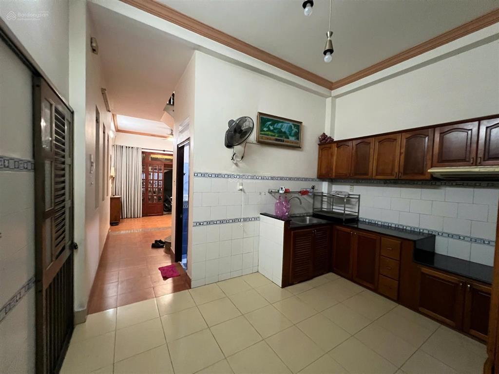 Bán nhà ngang 8m hẻm ôtô tô hiến thành, quận 10  dt8x14m, 3 tầng, giá 15 tỷ