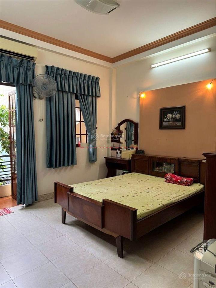 Bán nhà ngang 8m hẻm ôtô tô hiến thành, quận 10  dt8x14m, 3 tầng, giá 15 tỷ
