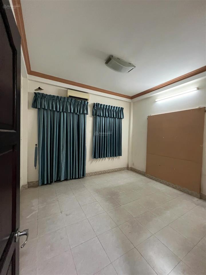 Bán nhà ngang 8m hẻm ôtô tô hiến thành, quận 10  dt8x14m, 3 tầng, giá 15 tỷ