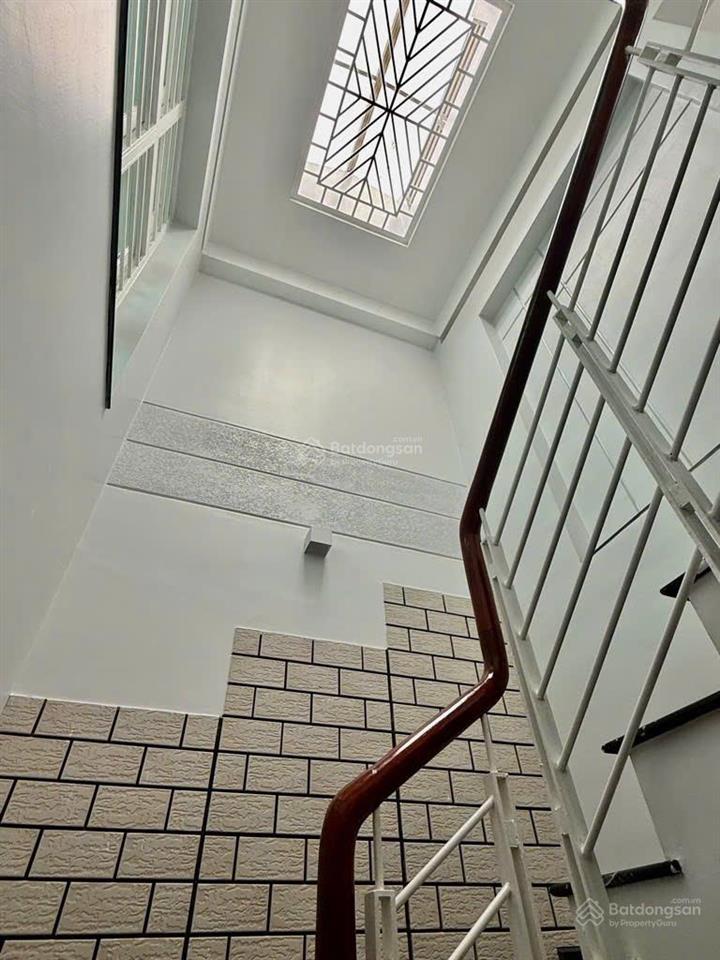Bán nhà mtnb khu bình phú, cư xá phú lâm d, quận 6. dt 3.5x12.3m, xây 5 tầng kiên cố