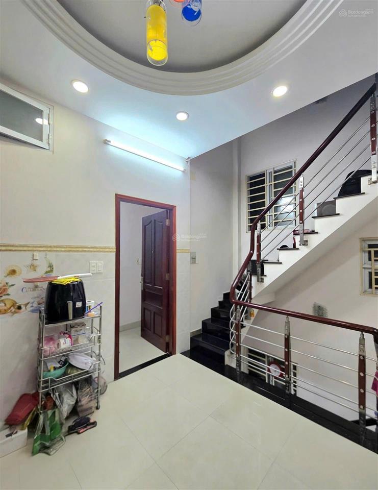 Bán nhà đẹp gần trường đh kinh tế, nguyễn tri phương, quận 10. dt 4x12m, 4 tầng, giá 9.2 tỷ