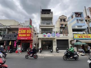 Cho thuê nhà 2 mặt tiền cmt8 khu chợ hòa hưng, quận 10, dt4x22m, trệt 4 lầu, lề rộng phù hợp kd