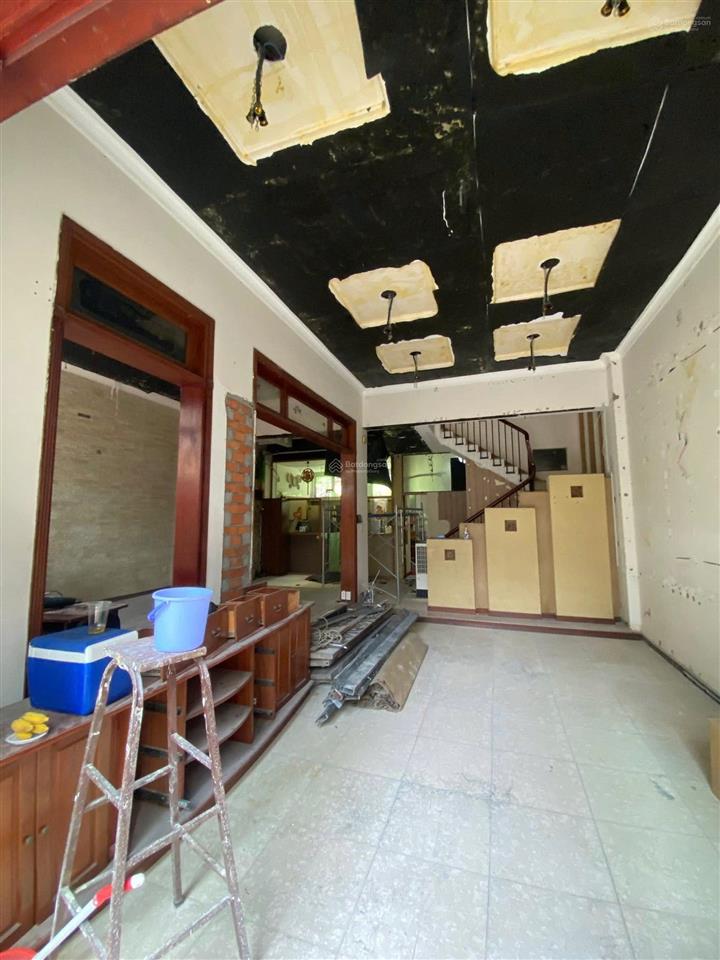 Cho thuê biệt thự cổ điển khu cư xá lữ gia, quận 11, phù hợp cafe, shop, showroom. giá 32 tr/tháng