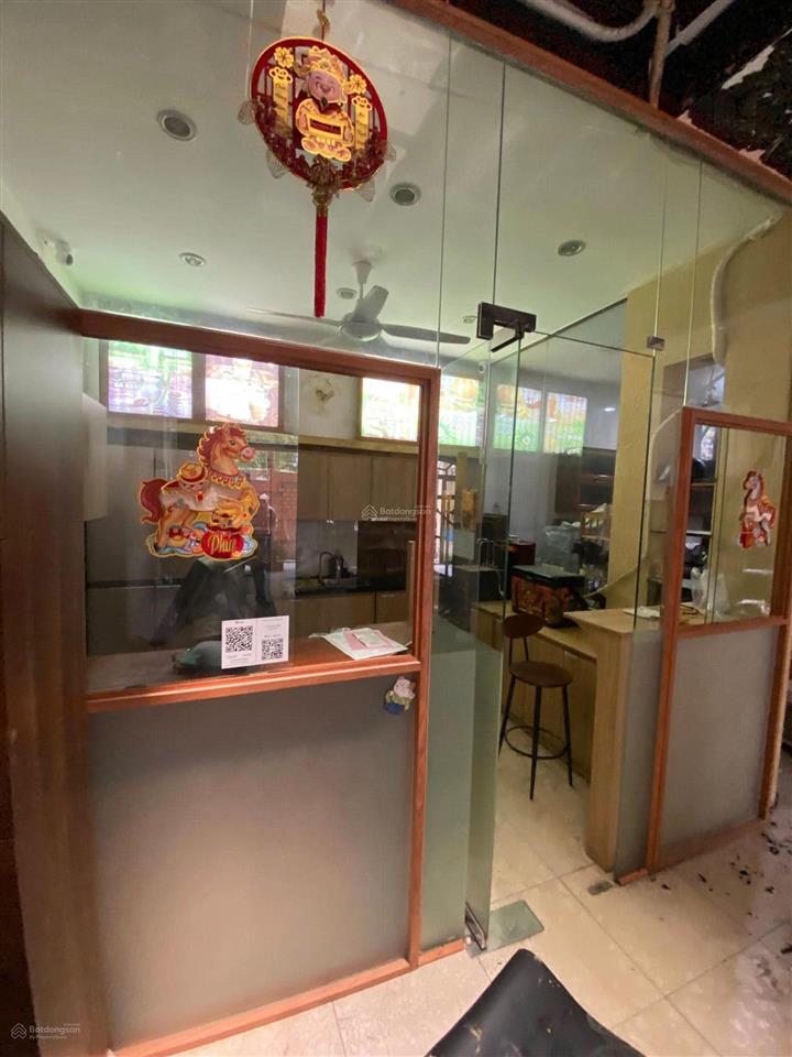 Cho thuê biệt thự cổ điển khu cư xá lữ gia, quận 11, phù hợp cafe, shop, showroom. giá 32 tr/tháng