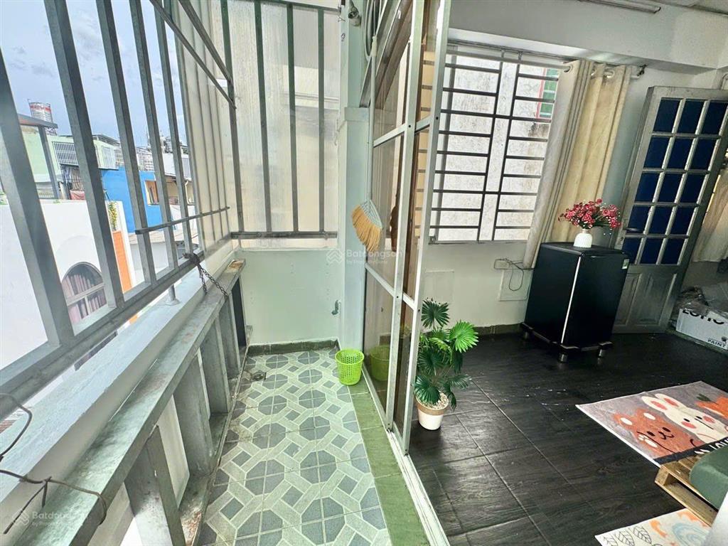 Bán nhà gần trường đh kinh tế đường hòa hảo, quận 10. dt 3.5x9m. 5 tầng btct. giá 7.9 tỷ