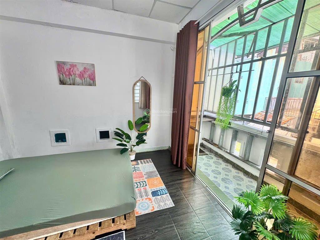 Bán nhà gần trường đh kinh tế đường hòa hảo, quận 10. dt 3.5x9m. 5 tầng btct. giá 7.9 tỷ