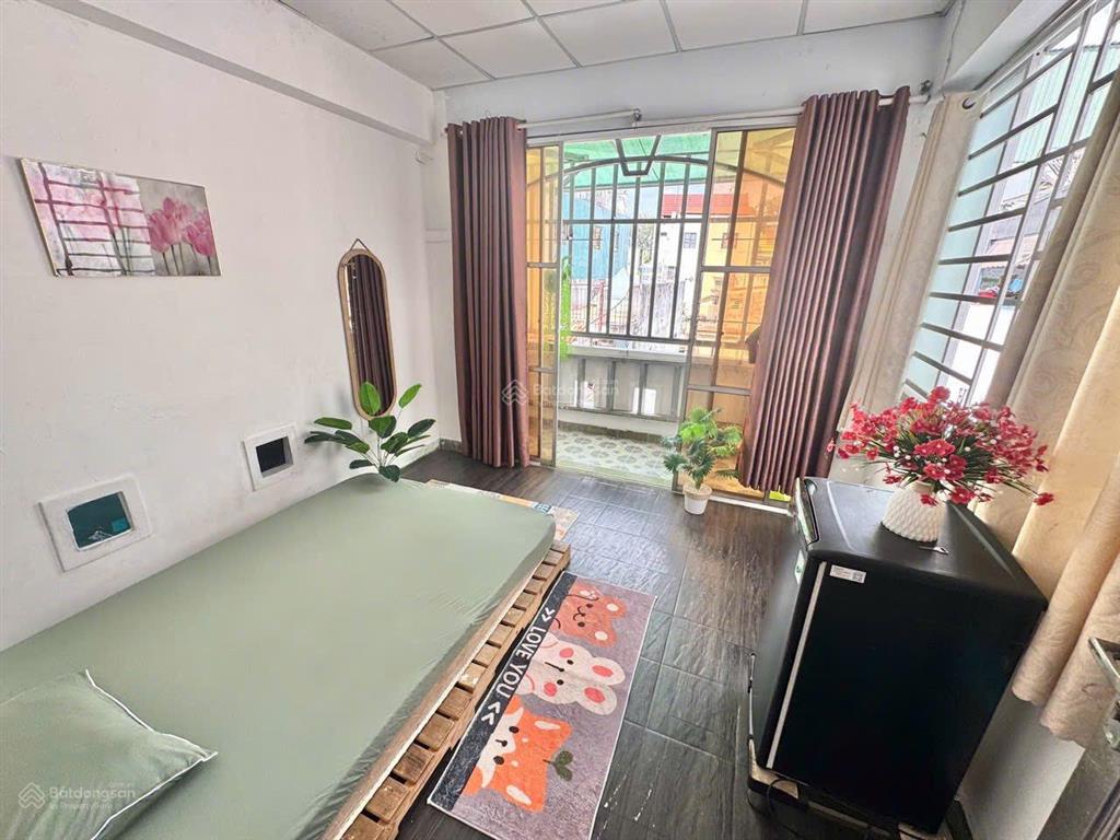 Bán nhà gần trường đh kinh tế đường hòa hảo, quận 10. dt 3.5x9m. 5 tầng btct. giá 7.9 tỷ