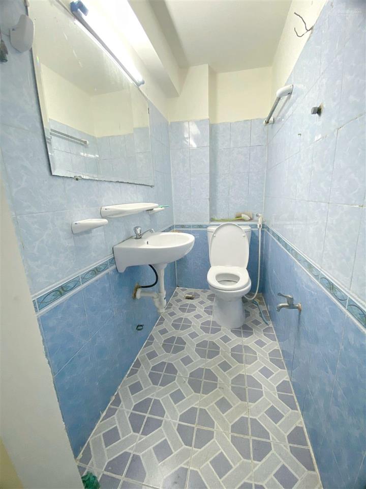 Bán nhà gần trường đh kinh tế đường hòa hảo, quận 10. dt 3.5x9m. 5 tầng btct. giá 7.9 tỷ